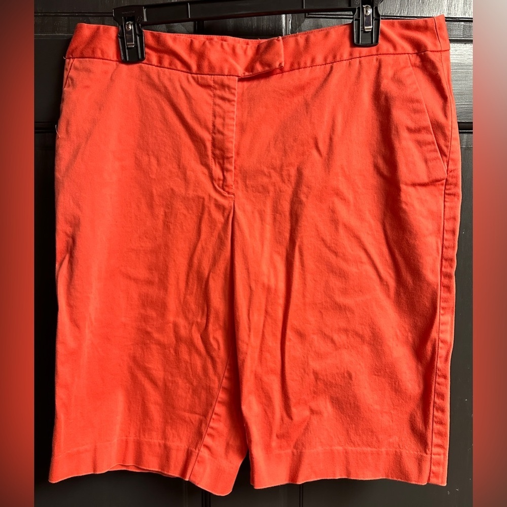 Jones New York Signature Stretch Women’s Size 10 Salmon Orange Bermuda Shorts